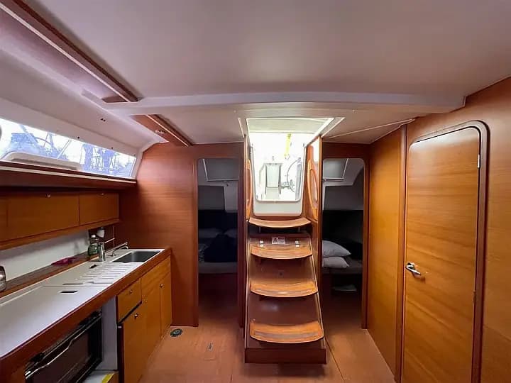 Dufour 410 Grand Large in Athens / Alimos Marina - Photo 5