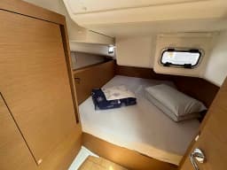 Sun Odyssey 440 in Sukošan / D-Marin Dalmacija Marina thumbnail 12