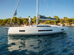 Hanse 410 in Sicily / Capo d'Orlando Marina thumbnail 4