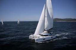 Lagoon 42 in Baiona / Monte Real Club de Yates de Baiona thumbnail 5