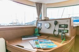 Lagoon 42 in Baiona / Monte Real Club de Yates de Baiona thumbnail 9