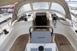 Bavaria Cruiser 36 in Skopelos / Loutraki Harbour thumbnail 9