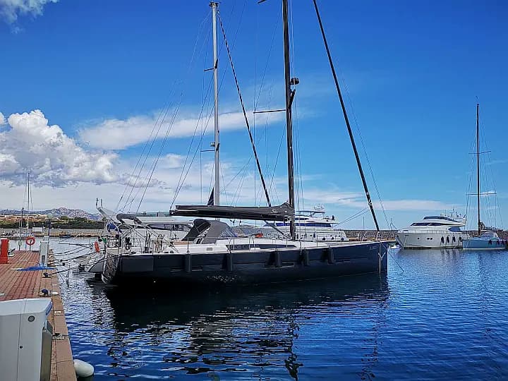 Dufour 56 Exclusive in Sardinia / Portisco / Marina di Portisco - Photo 4