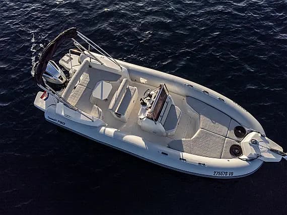Marlin 790 Dynamic in Vodice / Port of Vodice - Photo 2