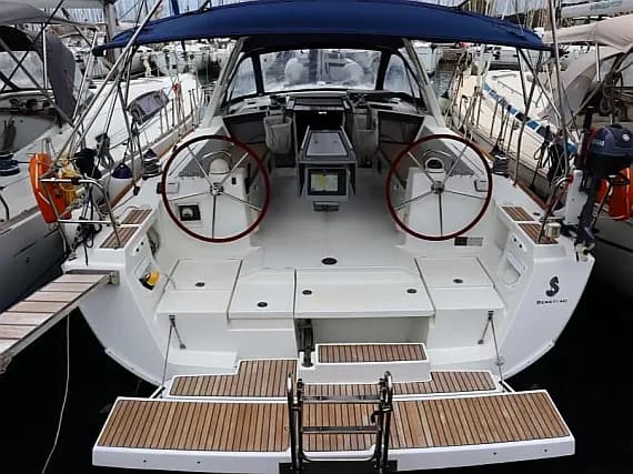 Oceanis 41 in Athens / Alimos Marina - Photo 1