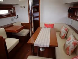 Oceanis 41 in Athens / Alimos Marina thumbnail 2