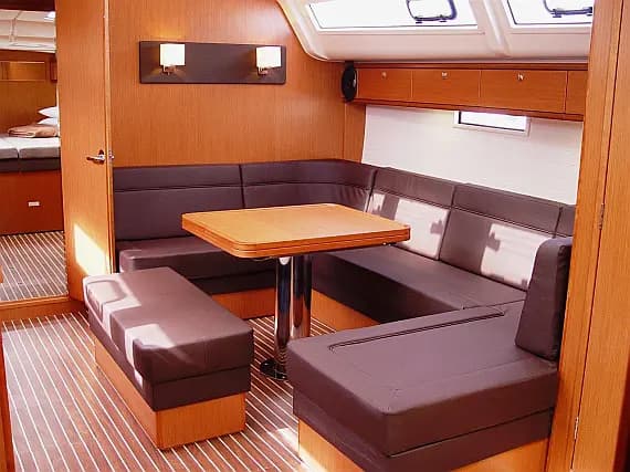 Bavaria Cruiser 51 in Sardinia / Portisco / Marina di Portisco - Photo 3