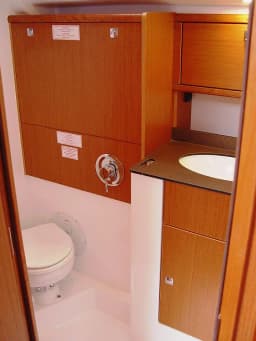 Bavaria Cruiser 51 in Sardinia / Portisco / Marina di Portisco thumbnail 6
