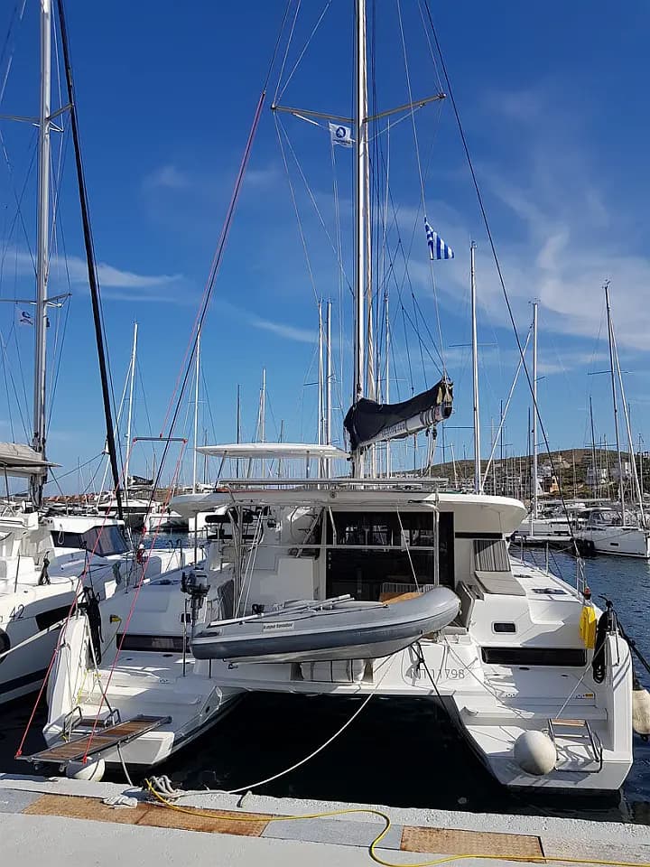 Lagoon 42 in Lavrion / Olympic Marina - Photo 3