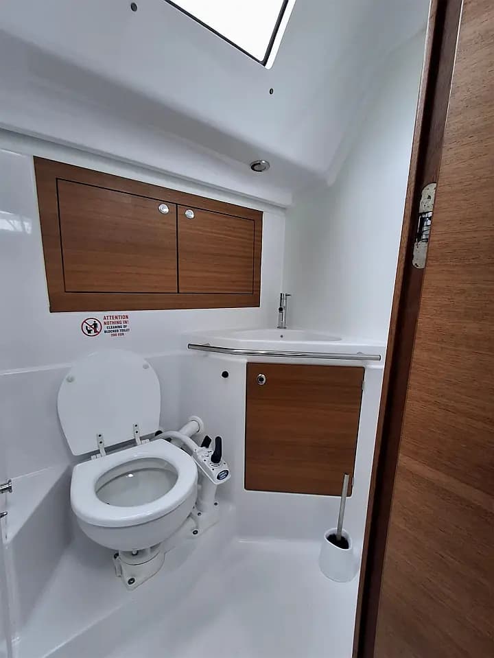 Elan Impression 45.1 in Trogir / ACI Marina Trogir - Photo 5