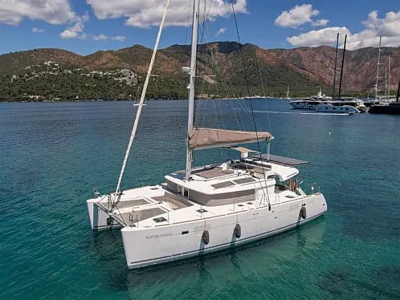 Lagoon 450 in Marmaris Yacht Marina - image 1