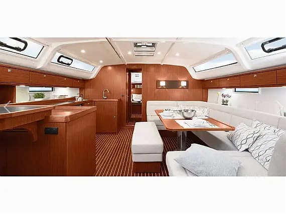 Bavaria Cruiser 51 in Skiathos - Photo 3