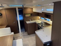 Oceanis 40.1 in Rhodes New Marina thumbnail 10