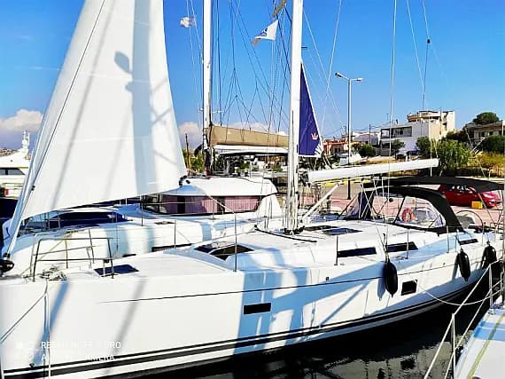 Hanse 458 in Athens / Alimos Marina - Photo 1