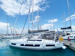 Dufour 41 in Lefkada / D-Marin Marina Lefkas thumbnail 11