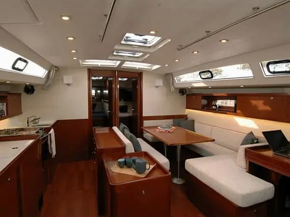 Oceanis 50 Family in Sukošan / D-Marin Dalmacija Marina - Photo 3