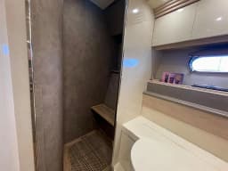 Bayliner 652 in Sicily / Palermo / Marina Arenella thumbnail 17