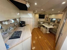 Bayliner 652 in Sicily / Palermo / Marina Arenella thumbnail 2