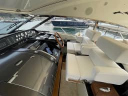 Bayliner 652 in Sicily / Palermo / Marina Arenella thumbnail 6