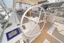 Oceanis 41.1 in Athens / Alimos Marina thumbnail 3