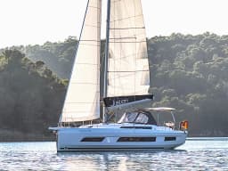 Dufour 41 in Skradin / ACI Marina Skradin thumbnail 6