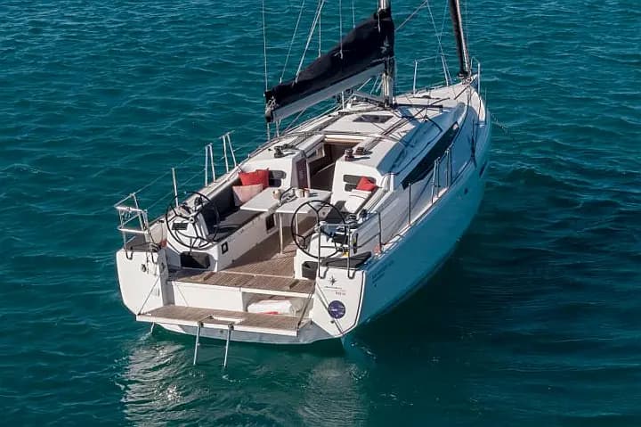 Sun Odyssey 380 in Marmaris / Albatros Marina - Photo 4