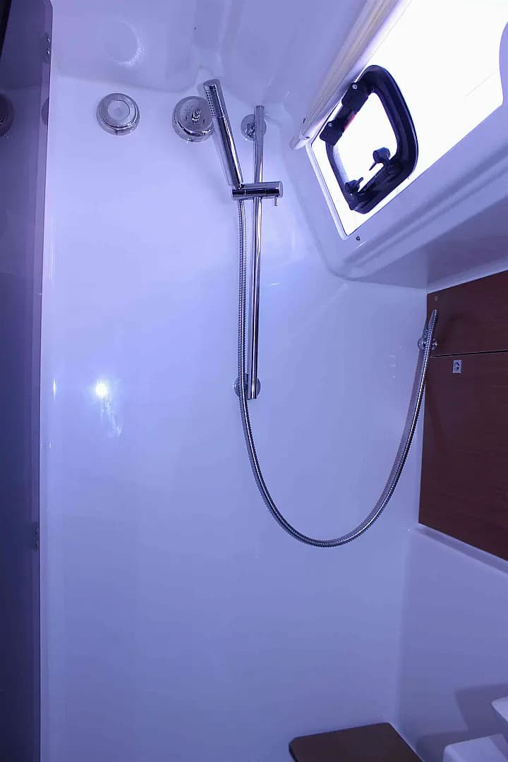 Dufour 430 in Dubrovnik / ACI Marina Dubrovnik - Photo 4