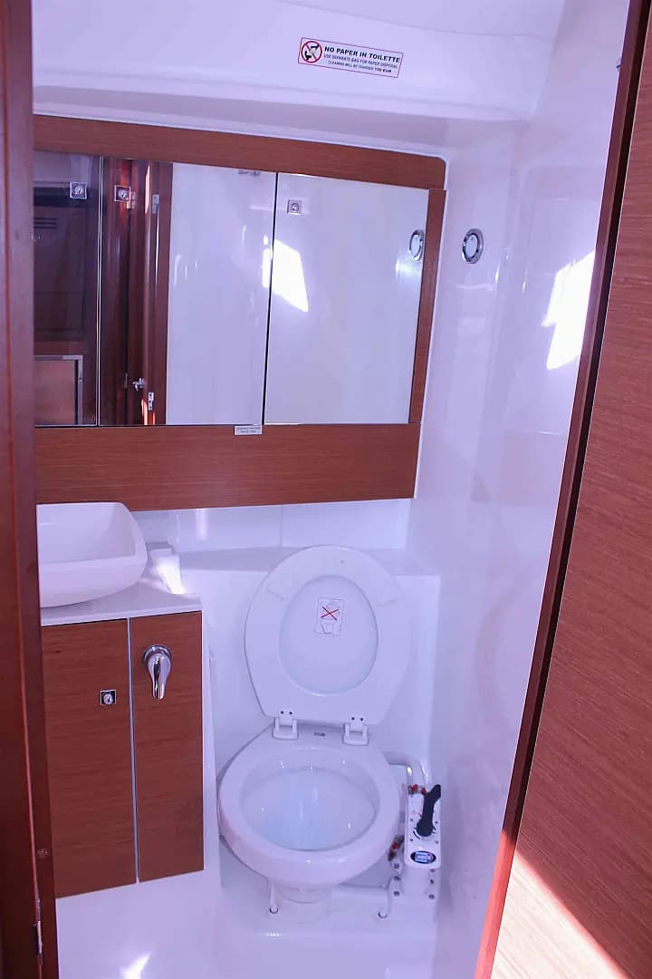 Dufour 430 in Dubrovnik / ACI Marina Dubrovnik - Photo 5