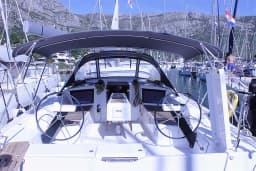 Dufour 430 in Dubrovnik / ACI Marina Dubrovnik thumbnail 6