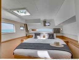 Lagoon 42 in Athens / Alimos Marina thumbnail 17