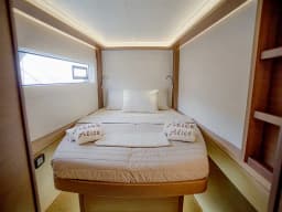 Lagoon 46 in Athens / Alimos Marina thumbnail 100