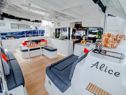 Lagoon 46 in Athens / Alimos Marina thumbnail 21