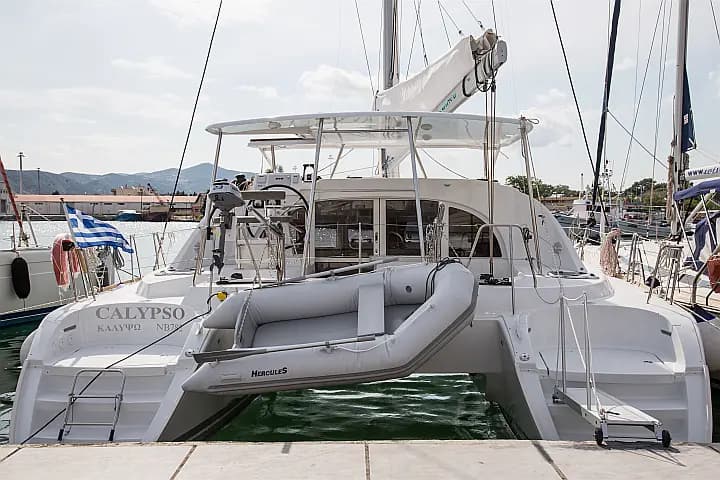 Lagoon 380 in Volos / Port of Volos - Photo 4