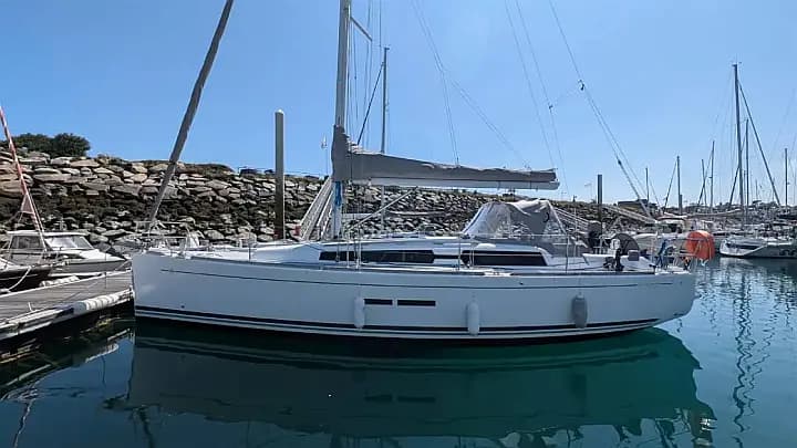 Dufour 375 Grand Large in Saint-Quay-Portrieux / Port d'Armor - Photo 4