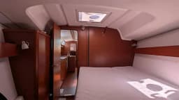 Dufour 375 Grand Large in Saint-Quay-Portrieux / Port d'Armor thumbnail 9