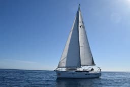 Bavaria Cruiser 46 in Sicily / Marsala Marina thumbnail 4
