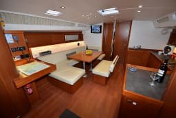 Oceanis 48 in Lavrion Main Port thumbnail 11