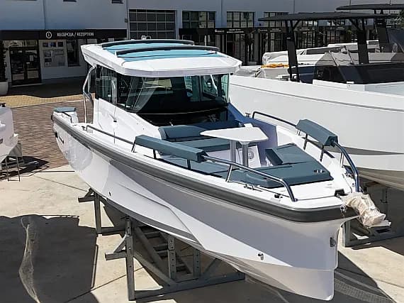 Axopar 29 XC Cross Cabin in Seget Donji / Marina Baotić - Photo 1