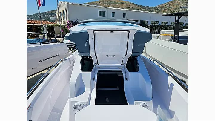 Axopar 29 XC Cross Cabin in Seget Donji / Marina Baotić - Photo 5