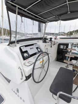 Lagoon 42 in Primošten / Marina Kremik thumbnail 11