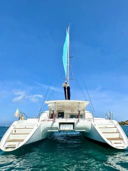 Lagoon 440 in Sardinia / Olbia / Marina Golfo Cugnana thumbnail 5