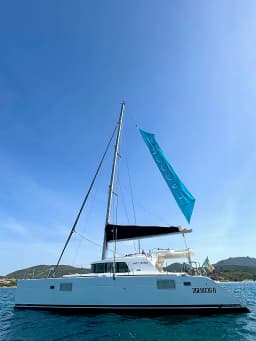 Lagoon 440 in Sardinia / Olbia / Marina Golfo Cugnana thumbnail 6