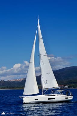 Oceanis 46.1 in Puntone / Marina di Scarlino thumbnail 5