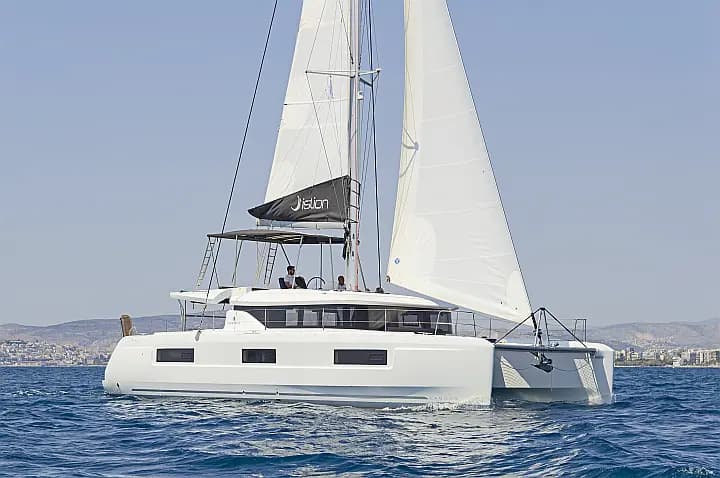 Lagoon 46 in Athens / Alimos Marina - Photo 5