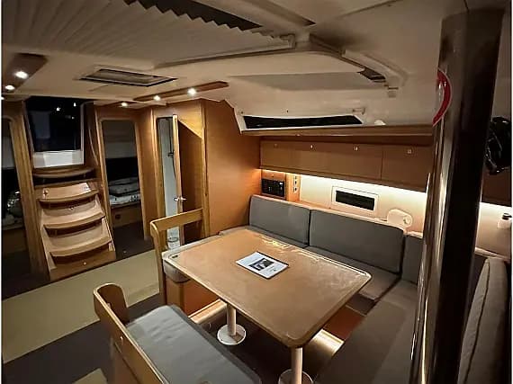 Dufour 430 in Marmaris / Adaköy Marina - Photo 3
