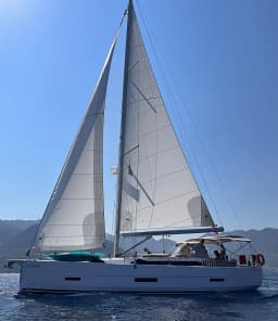 Dufour 430 in Marmaris / Adaköy Marina thumbnail 6