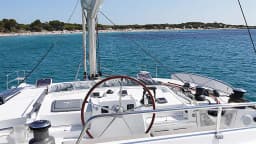 Lagoon 440 in Ibiza / Santa Eulària des Riu / Marina Santa Eulalia thumbnail 6