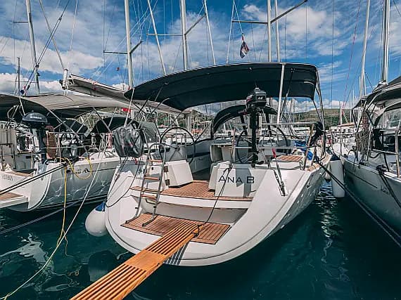 Sun Odyssey 49i in Seget Donji / Marina Baotić - Photo 1