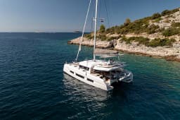 Dufour Catamaran 48 in Primošten / Marina Kremik thumbnail 8