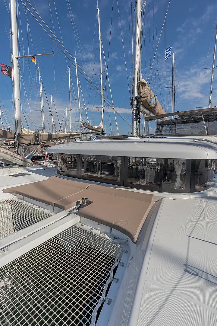 Lagoon 42 in Paros / Piso Livadi Port - Photo 1